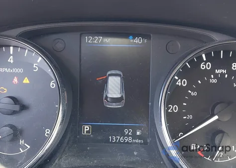 2018 Nissan Rogue Sv z USA, uszkodzony, nr VIN 5N1AT2MV3JC836362